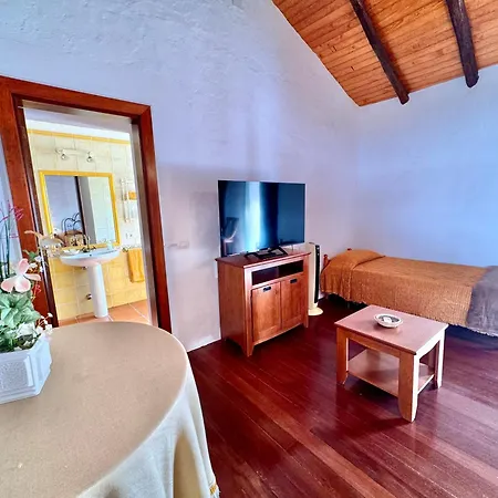 펜션 Guanche 'traditional Canarian House'